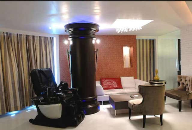 Platinum Suite