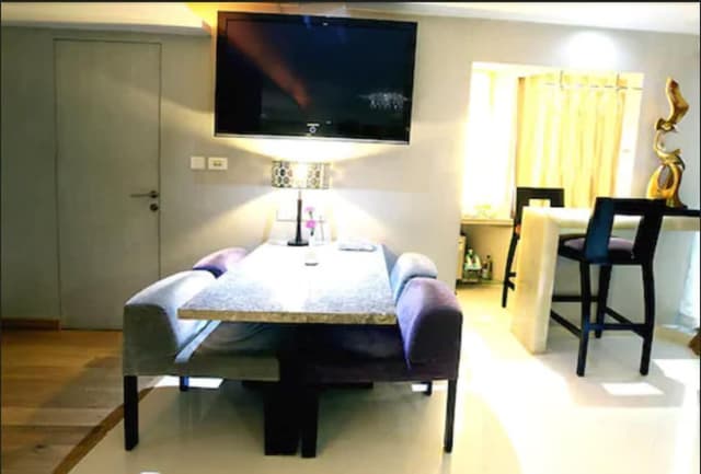 Platinum Suite
