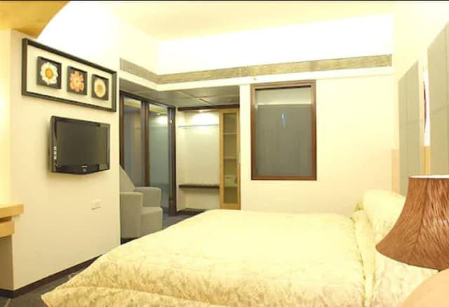 Platinum Suite