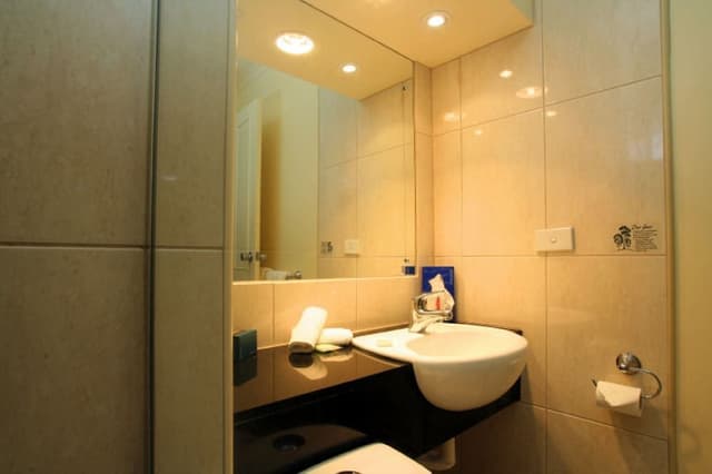 Standard Room, 1 Queen Bed