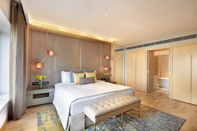 Signature Suite, 1 King Bed, Sea View