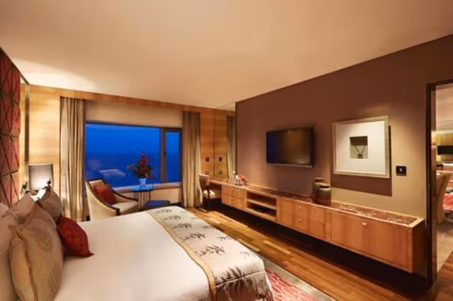 Grande Luxury, Grand Suite, 1 King Bed, Sea View