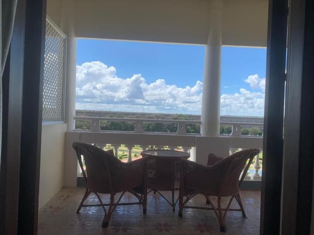 Regal Queen Garden View Room with Balcony