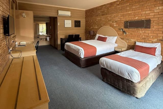 Standard Room, Multiple Beds, Non Smoking