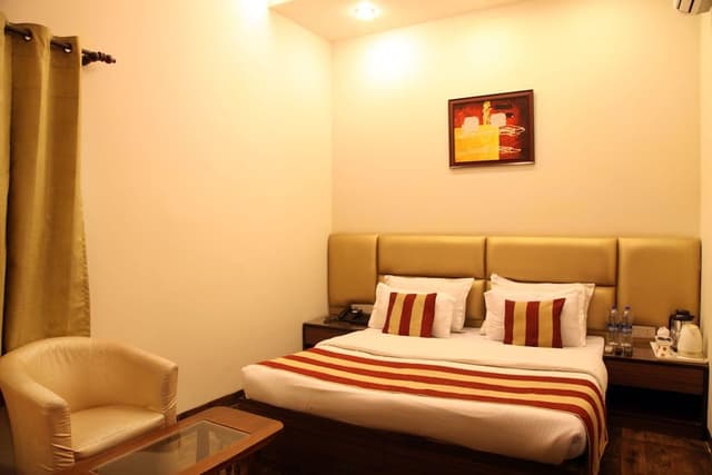 Compact Room