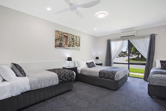 Standard Room, Multiple Beds, Non Smoking