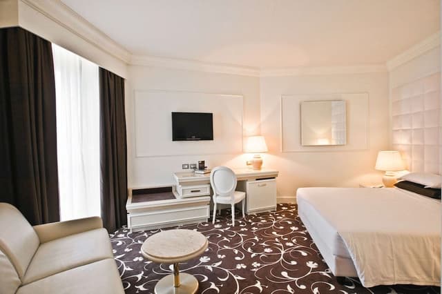 Superior Room, 1 Queen Bed