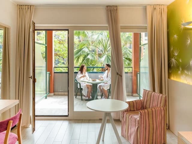 Classic Double Room, Balcony