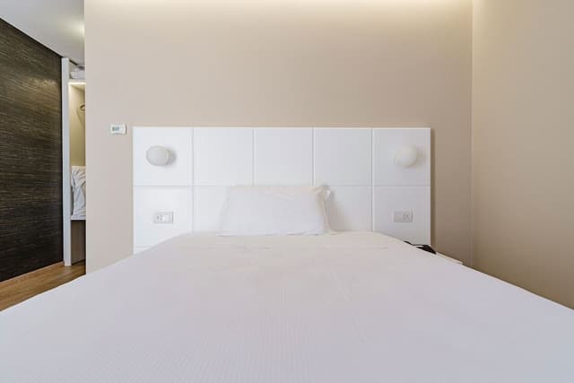 Classic Room, 1 Large Twin Bed