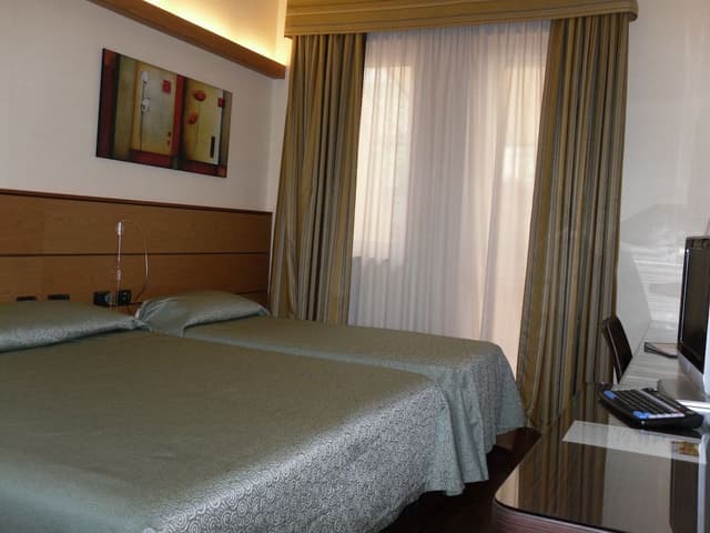 Classic Room, Multiple Beds, Annex Building