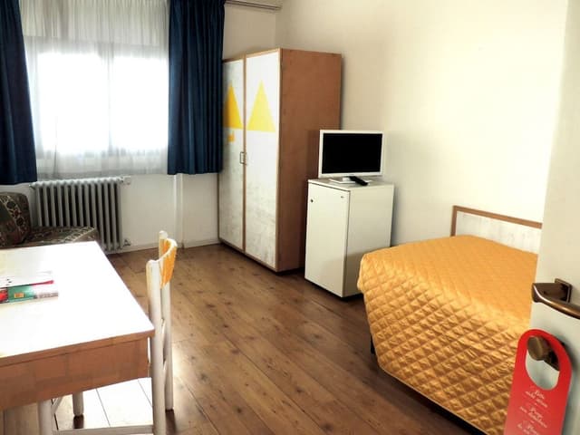 Basic Single Room, Mountain View