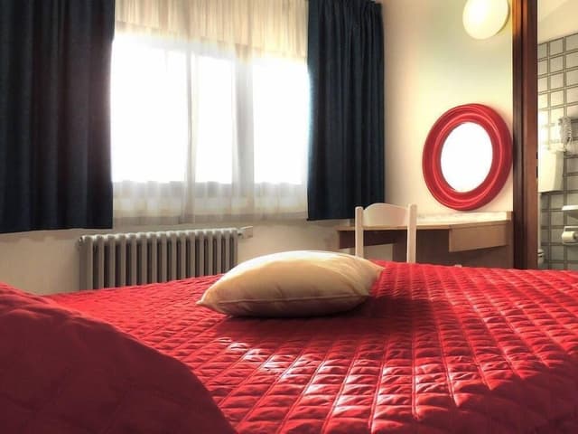 Basic Double or Twin Room, Mountain View