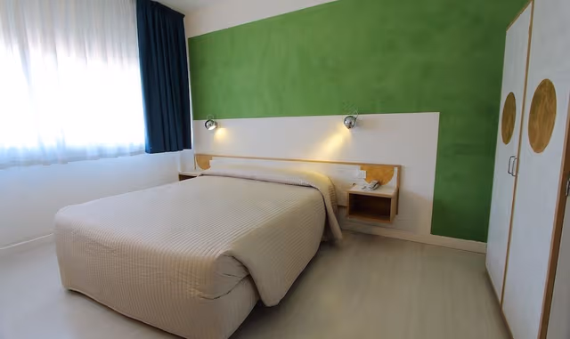 Basic Single Room, Mountain View