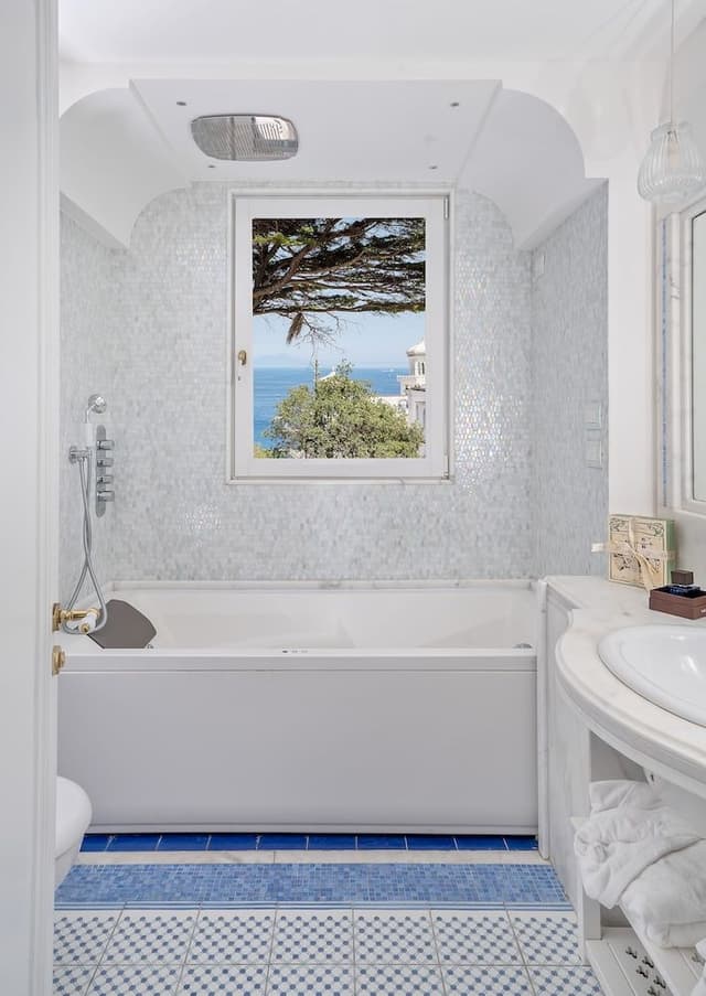 Deluxe Double or Twin Room, Jetted Tub, Sea View