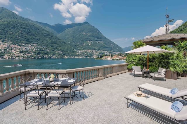 Panoramic Terrace Suite