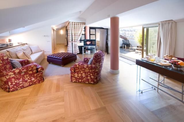 Suite Cavour
