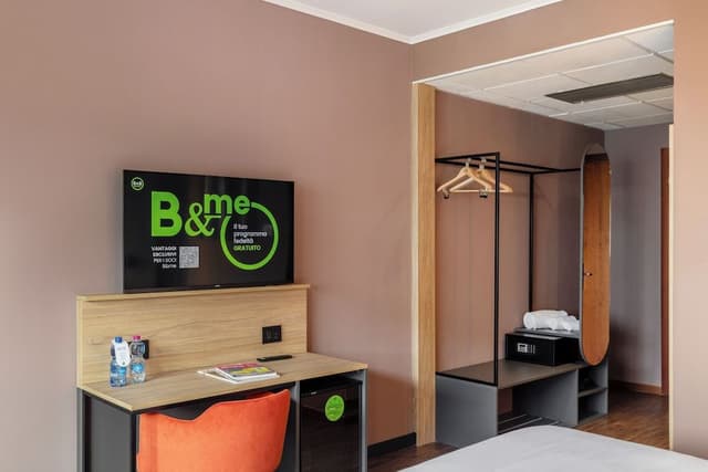 Standard Double Room, City View