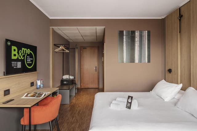Standard Double Room, City View