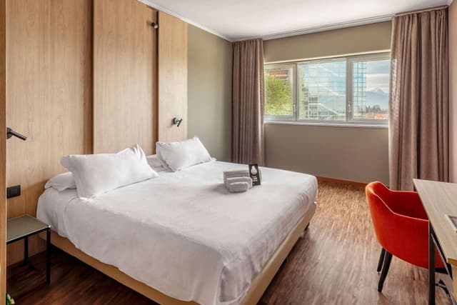 Standard Double Room, City View