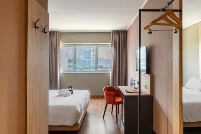 Double Room with View