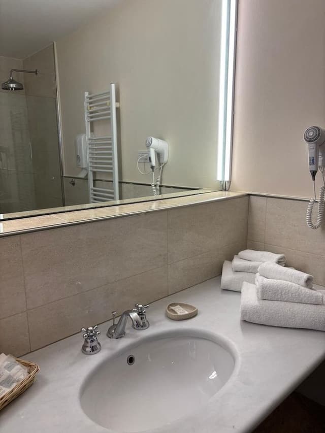 Deluxe Room, City View