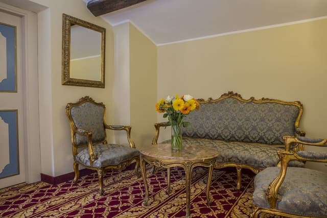Executive Suite