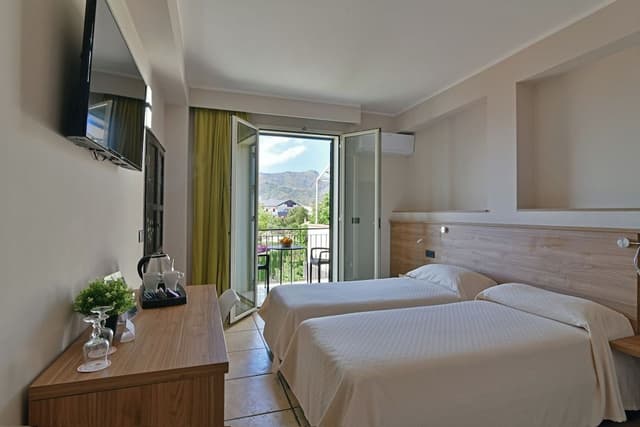 Classic Double or Twin Room, Balcony