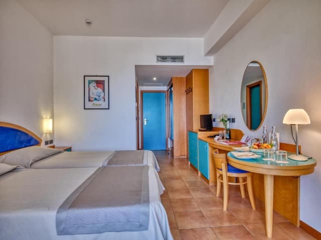 Standard Double/Twin Room