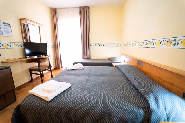 Triple Room