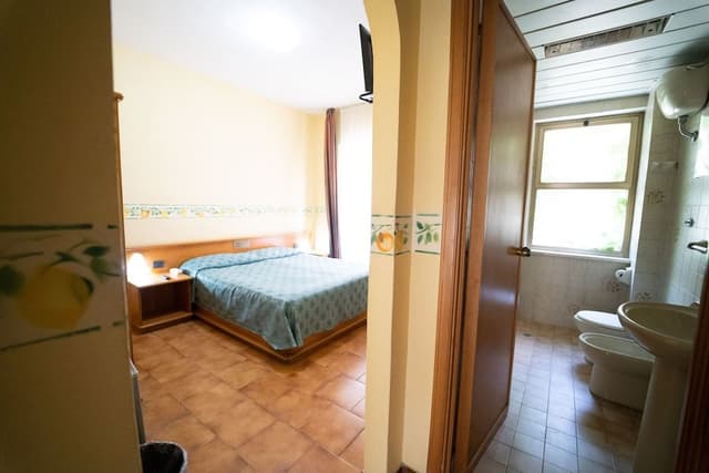 Room, Balcony