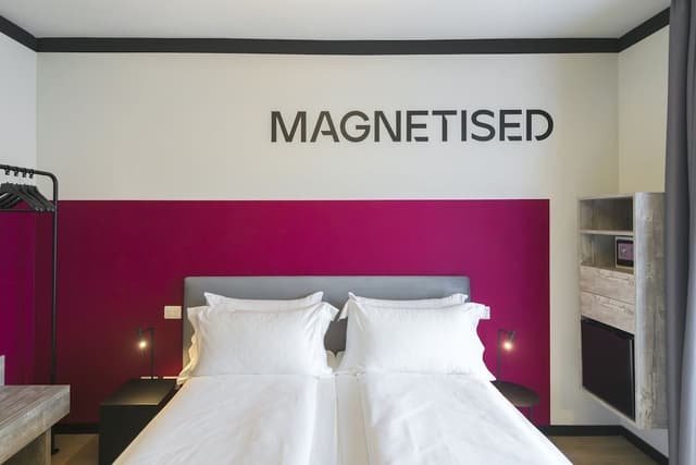 Economy Room