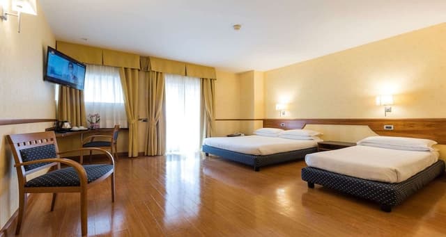 Standard Room, Multiple Beds, Non Smoking