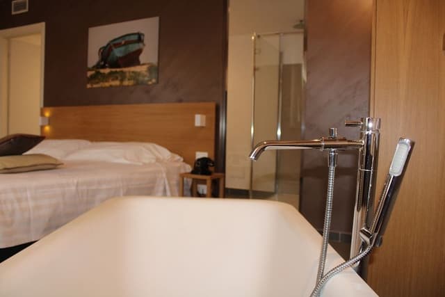Deluxe Room, 1 Queen Bed, Non Smoking