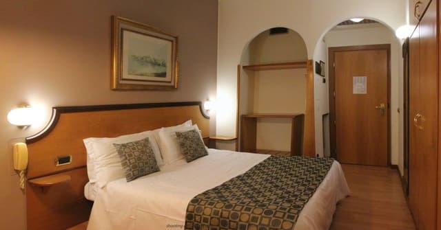 Classic Single Room