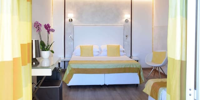 Standard Room, 1 Queen Bed, Balcony, Sea View