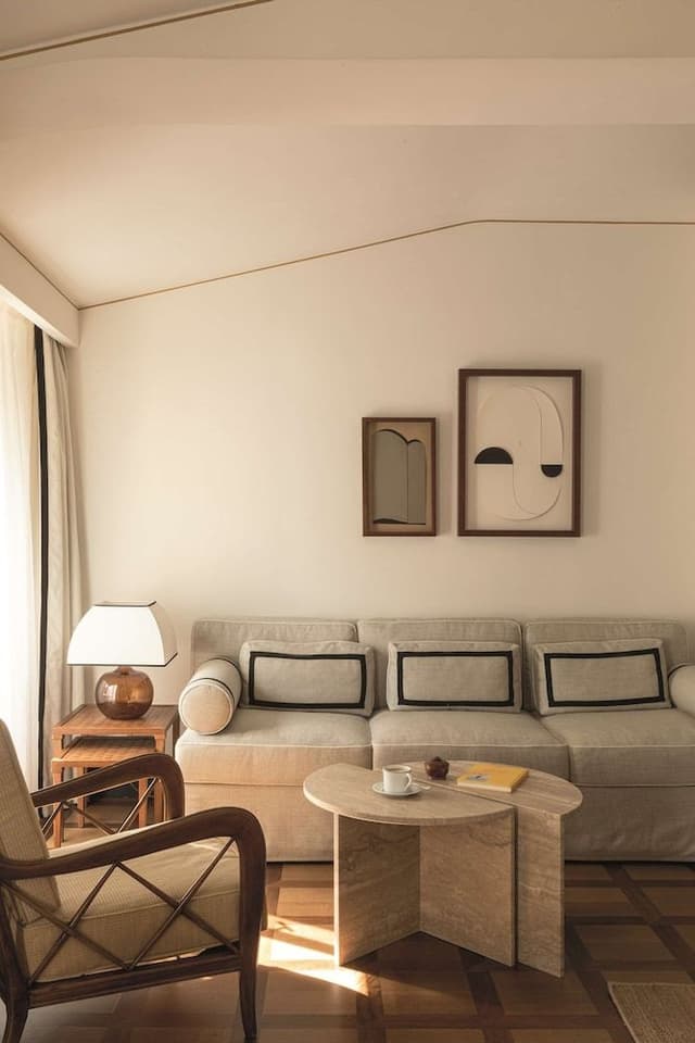 Junior Suite (Village View)