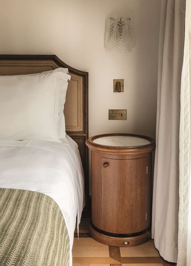 Junior Suite (Village View)