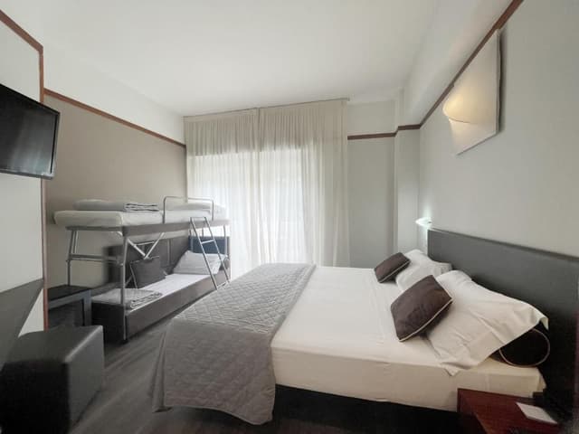 Classic Triple Room