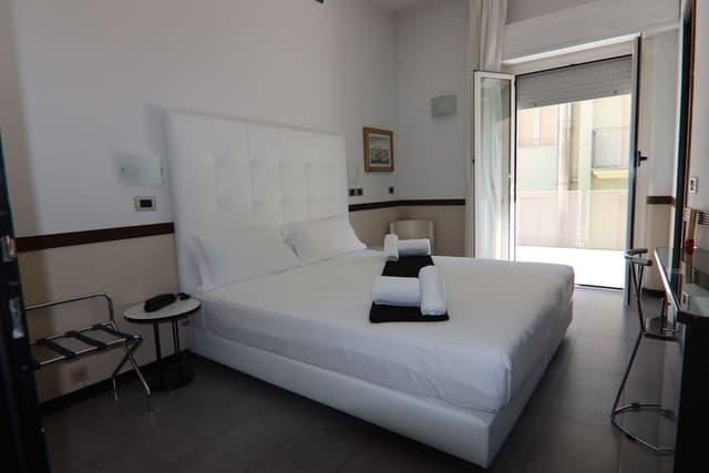 Double Room, Balcony