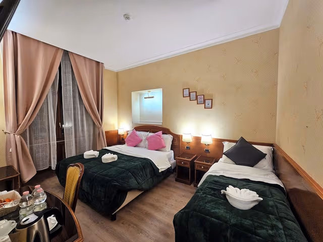 Deluxe Triple Room, City View