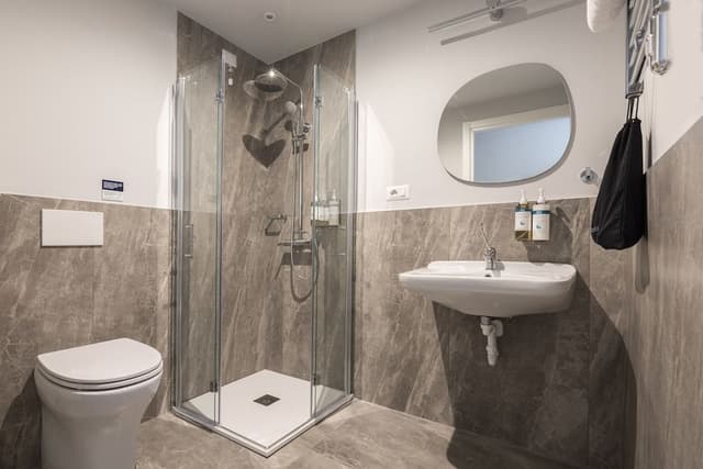 Medium Room - Accessible