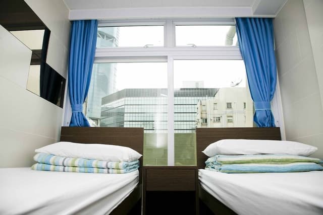 Twin Room (Private Bathroom)