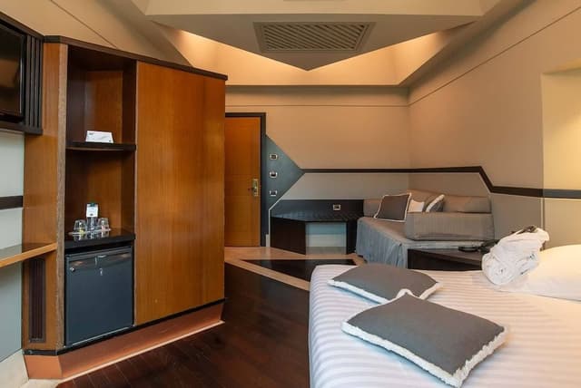 Triple Room
