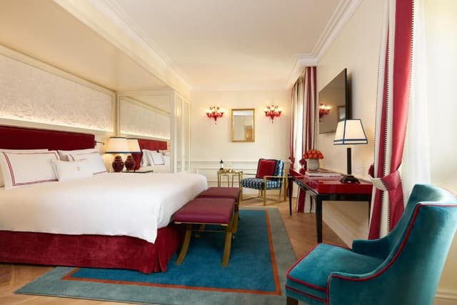 [DISABLED]Family Suite