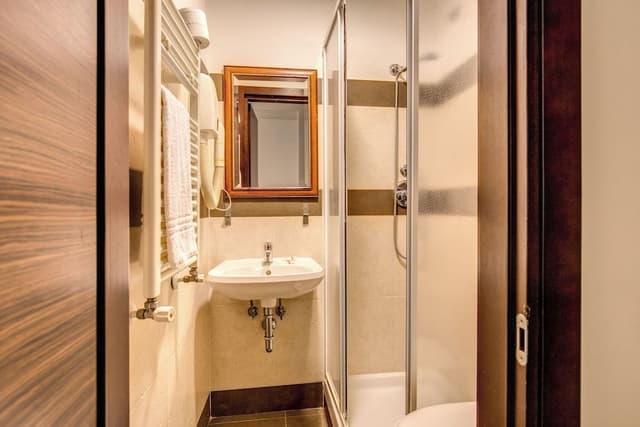 Economy Single Room