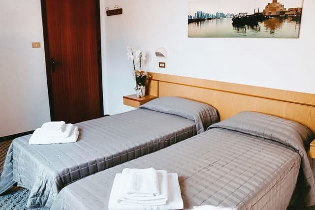 Double Room Single Use