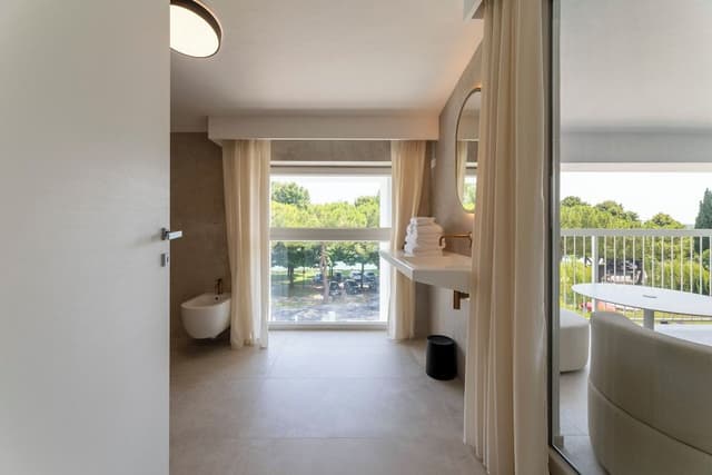 Junior Suite, Hot Tub