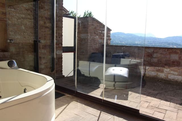 Suite, Valley View (Vittoria)