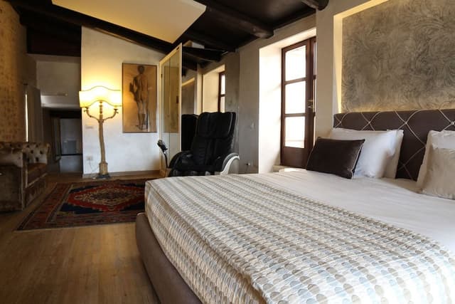 Suite, Valley View (Daniela)