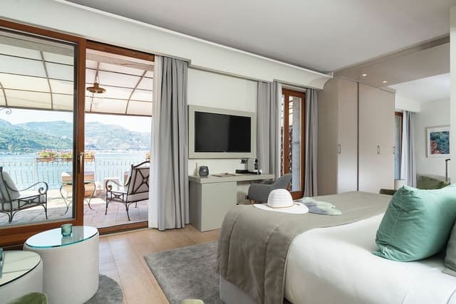Triple suite, sea view